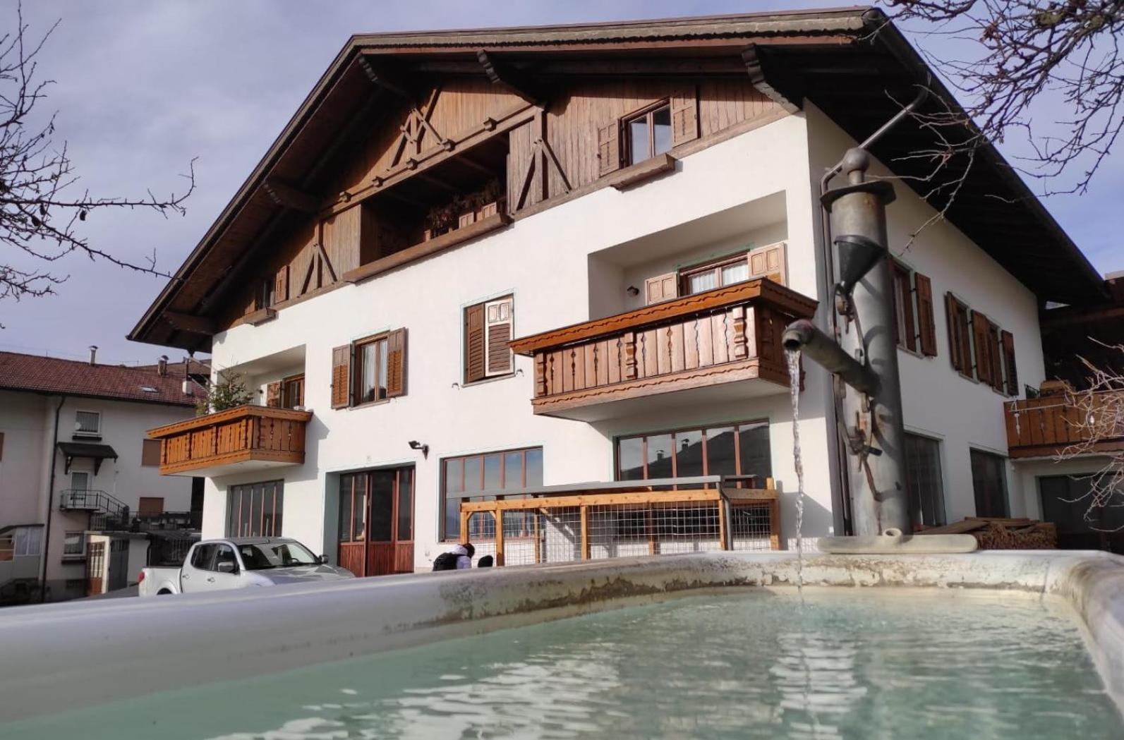 Appartamento Cologna Castelfondo Екстериор снимка